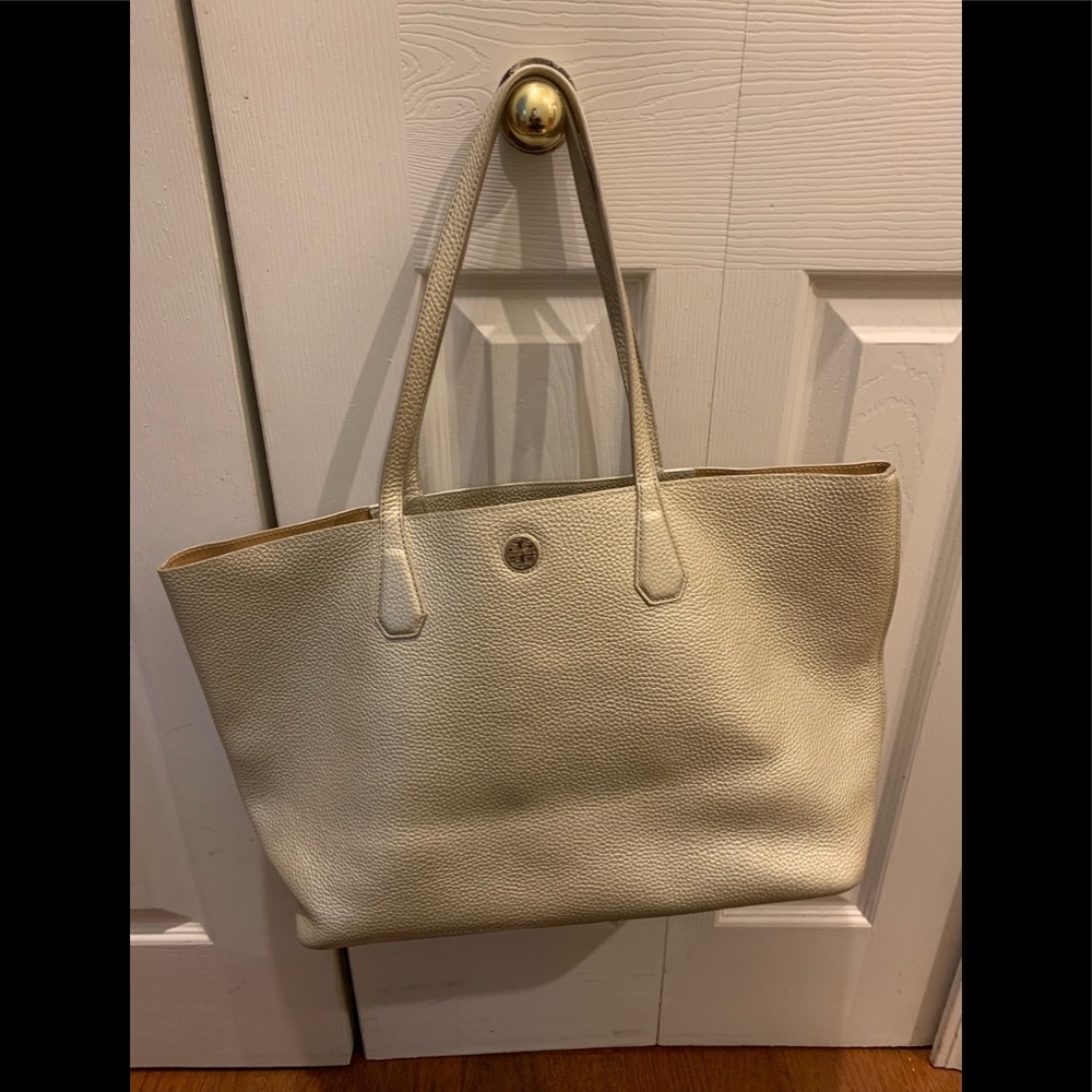 Tory Burch Perry tote in gold